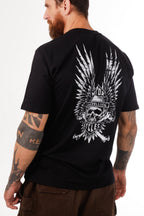 Camiseta Manga Curta "Caveira Alada" - Modelagem Tradicional