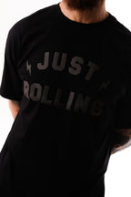 Camiseta masculina manga curta “All Black” – modelagem tradicional