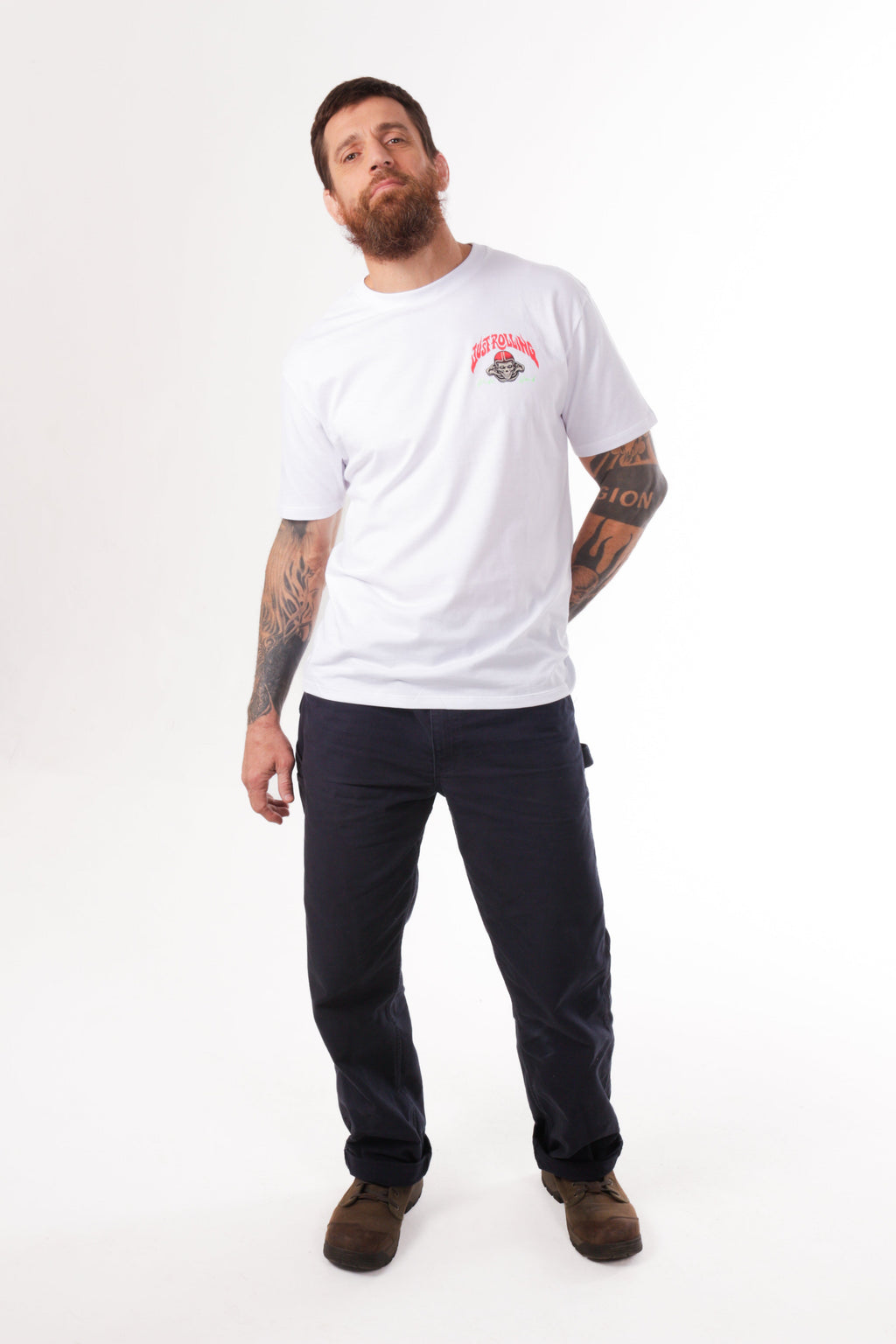 Camiseta Manga Curta "Caveira Surf" - Modelagem Tradicional